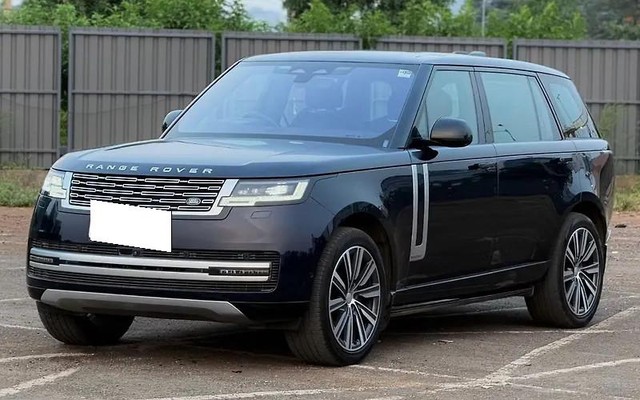 Second-hand 2023 Land Rover Range Rover 3.0 I Diesel Autobiography for sale in Mumbai-4