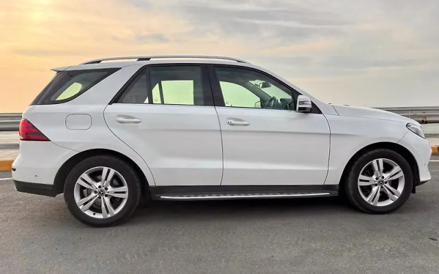 Second-hand 2019 Mercedes-Benz GLE 250d for sale in Mumbai-5