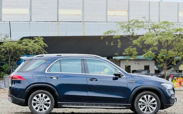Second-hand 2020 Mercedes-Benz GLE 400 4MATIC for sale in Mumbai-1