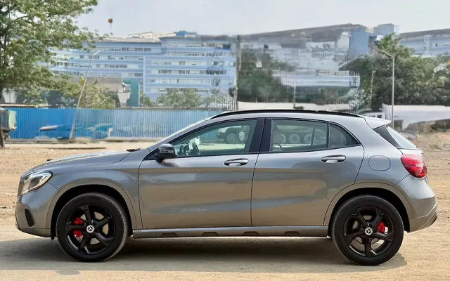 Second-hand 2019 Mercedes-Benz GLA 4MATIC for sale in Mumbai-2