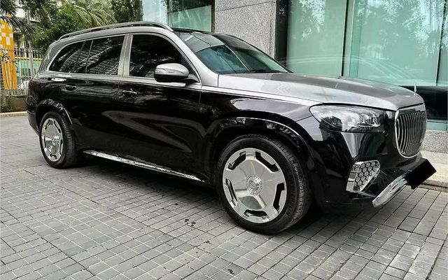 Second-hand 2022 Mercedes-Benz GLS 400d 4MATIC BSVI for sale in Mumbai