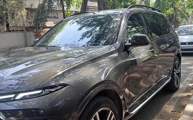 Second-hand 2024 BMW X7 xDrive40d M Sport for sale in Mumbai-4