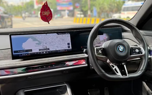 Second-hand 2023 BMW i7 xDrive60 M Sport for sale in Mumbai-5