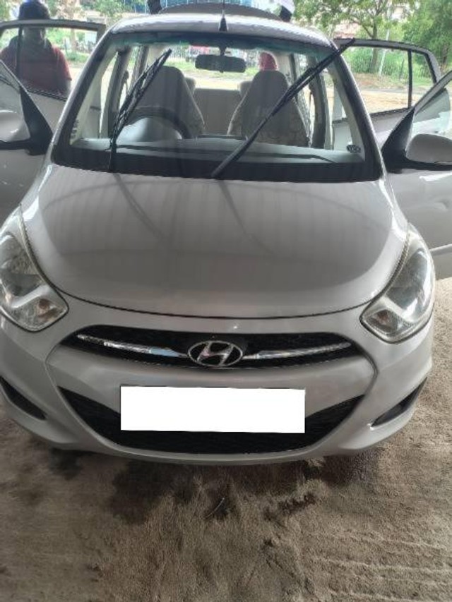 Hyundai i10 Sportz Second-hand 2011 Hyundai i10 Sportz for sale in Visakhapatnam-10