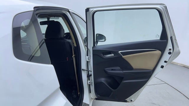 Second-hand 2016 Honda Jazz V for sale in Hyderabad-37