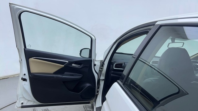 Second-hand 2016 Honda Jazz V for sale in Hyderabad-25