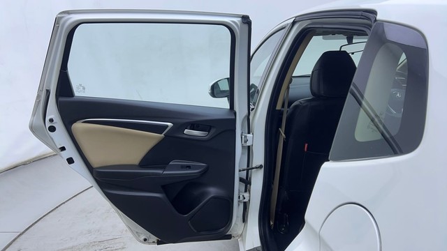 Second-hand 2016 Honda Jazz V for sale in Hyderabad-33