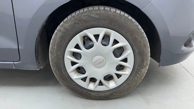 Second-hand 2018 Ford Figo Trend for sale in Pune-17