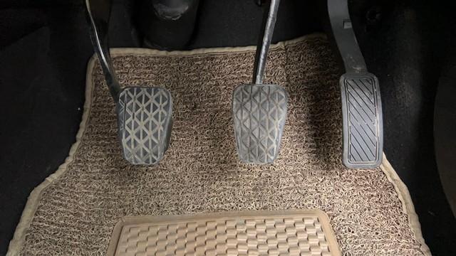 Second-hand 2018 Ford Figo Trend for sale in Pune-14