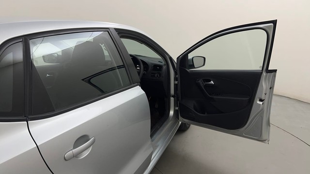 Second-hand 2015 Volkswagen Polo Petrol Comfortline 1.2L for sale in Mysore-16