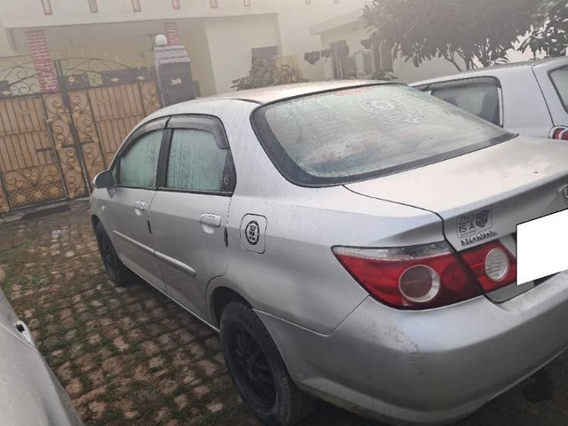 Second-hand 2009 Honda City 1.5 E MT for sale in Pathankot-3