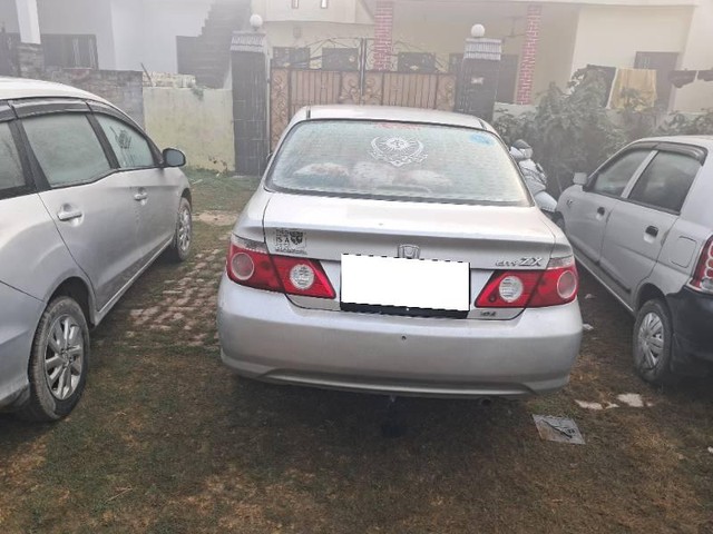 Second-hand 2009 Honda City 1.5 E MT for sale in Pathankot-2