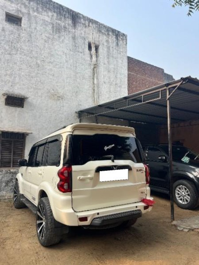 Second-hand 2020 Mahindra Scorpio S11 for sale in Faridabad-4