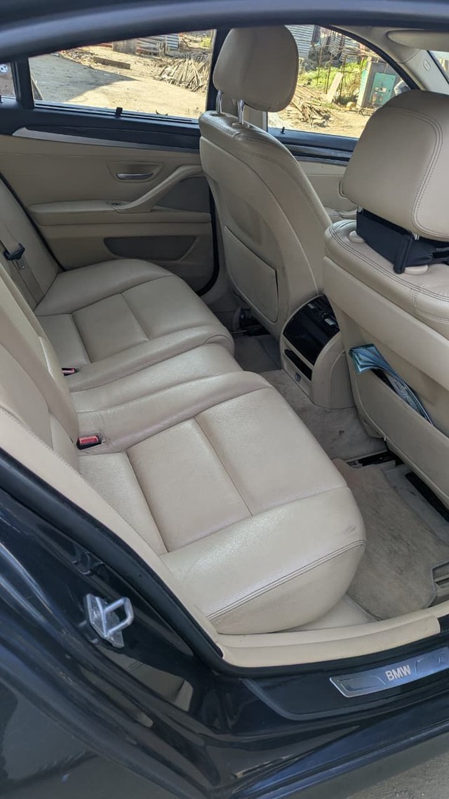 Second-hand 2015 BMW 5 Series 520d Luxury Line for sale in Surat-9