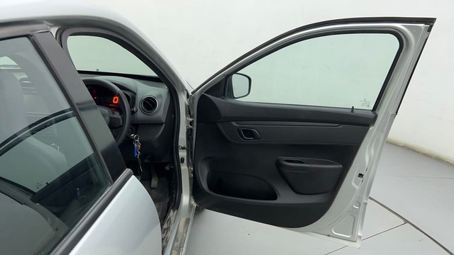 Second-hand 2017 Renault KWID 1.0 RXT AMT Opt for sale in Ahmedabad-16