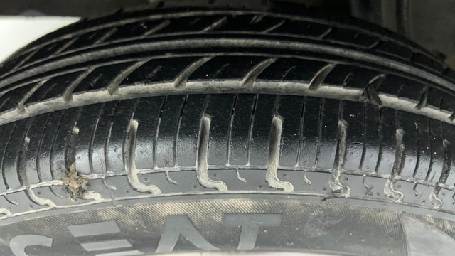 Second-hand 2017 Renault KWID 1.0 RXT AMT Opt for sale in Ahmedabad-27