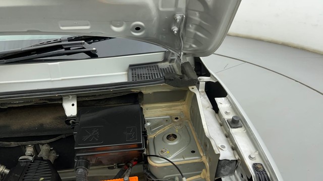 Second-hand 2017 Renault KWID 1.0 RXT AMT Opt for sale in Ahmedabad-39