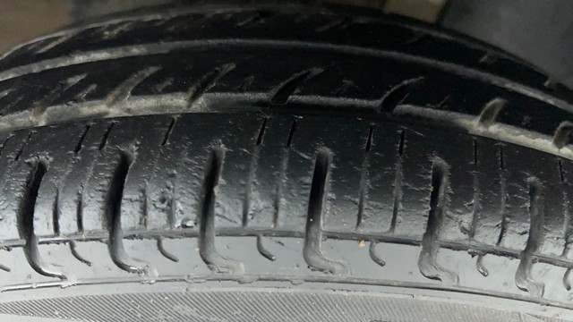 Second-hand 2017 Renault KWID 1.0 RXT AMT Opt for sale in Ahmedabad-24