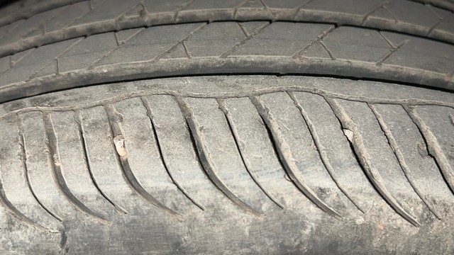 Second-hand 2017 Volkswagen Ameo Cup Edition Comfortline for sale in Kolkata-36