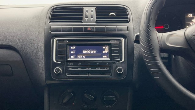 Second-hand 2017 Volkswagen Ameo Cup Edition Comfortline for sale in Kolkata-26