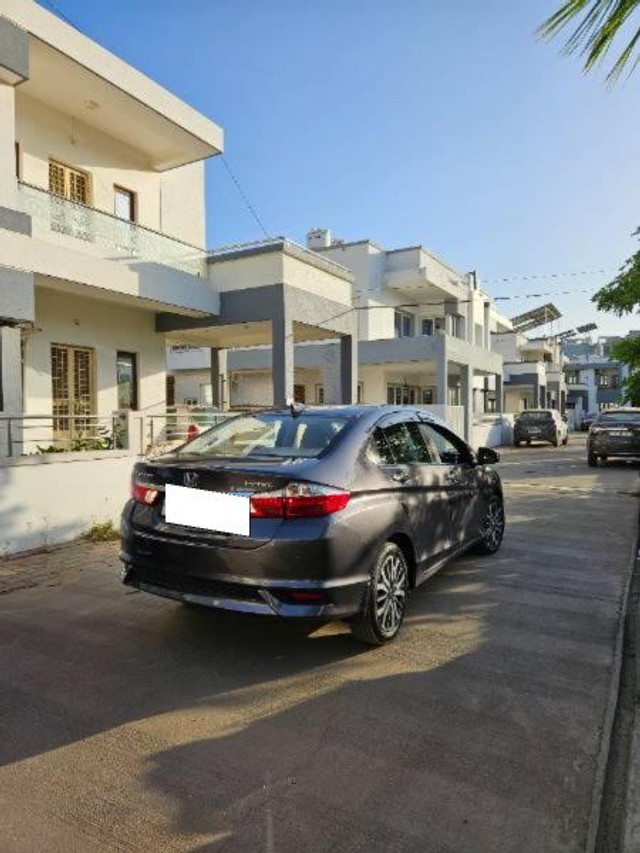 Second-hand 2019 Honda City VX MT for sale in Bharuch-4