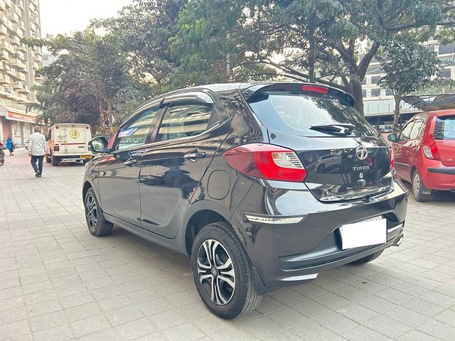 Second-hand 2022 Tata Tiago XZ Plus CNG BSVI for sale in Pune-3