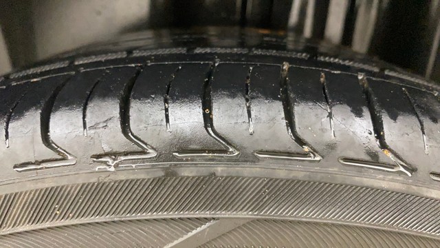 Second-hand 2018 Volkswagen Vento 1.2 Highline Plus AT 16 Alloy for sale in Hyderabad-31