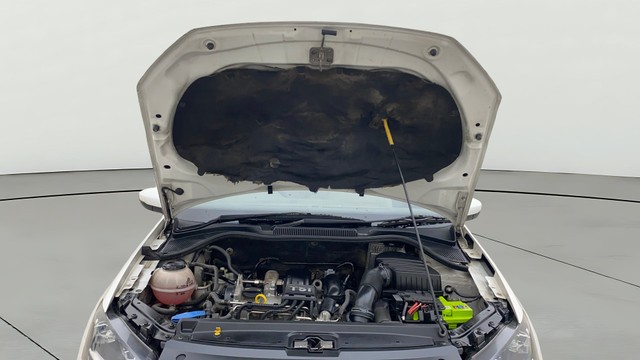 Second-hand 2018 Volkswagen Vento 1.2 Highline Plus AT 16 Alloy for sale in Hyderabad-9