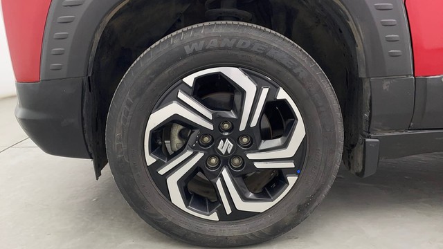 Second-hand 2023 Maruti Vitara Brezza ZXI Plus Dual Tone for sale in Chennai-20