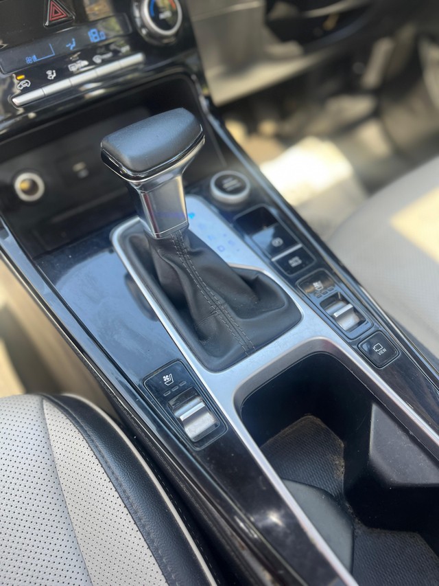 Second-hand 2023 Hyundai Creta SX Opt Diesel AT for sale in Mumbai-43