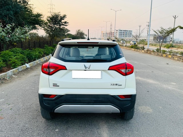 Second-hand 2022 Mahindra XUV300 W8 Diesel Sunroof BSVI for sale in Hyderabad-2
