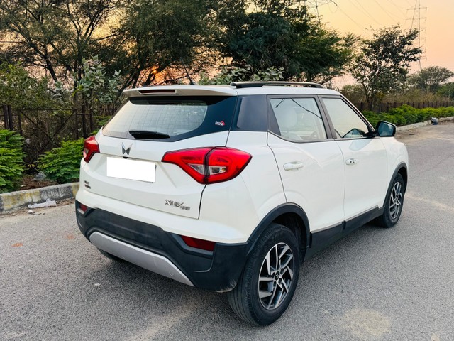 Second-hand 2022 Mahindra XUV300 W8 Diesel Sunroof BSVI for sale in Hyderabad-7