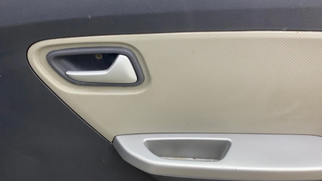 Second-hand 2017 Maruti Alto K10 VXI for sale in Ahmedabad-17