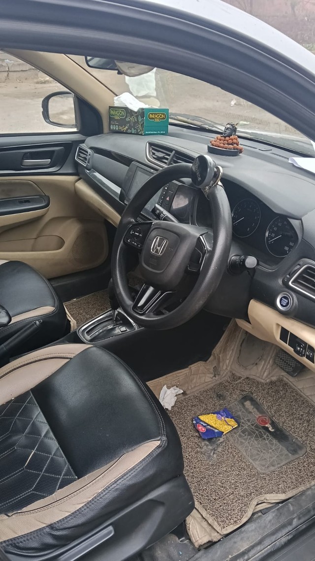 Second-hand 2019 Honda Amaze VX CVT Petrol BSIV for sale in New Delhi-5