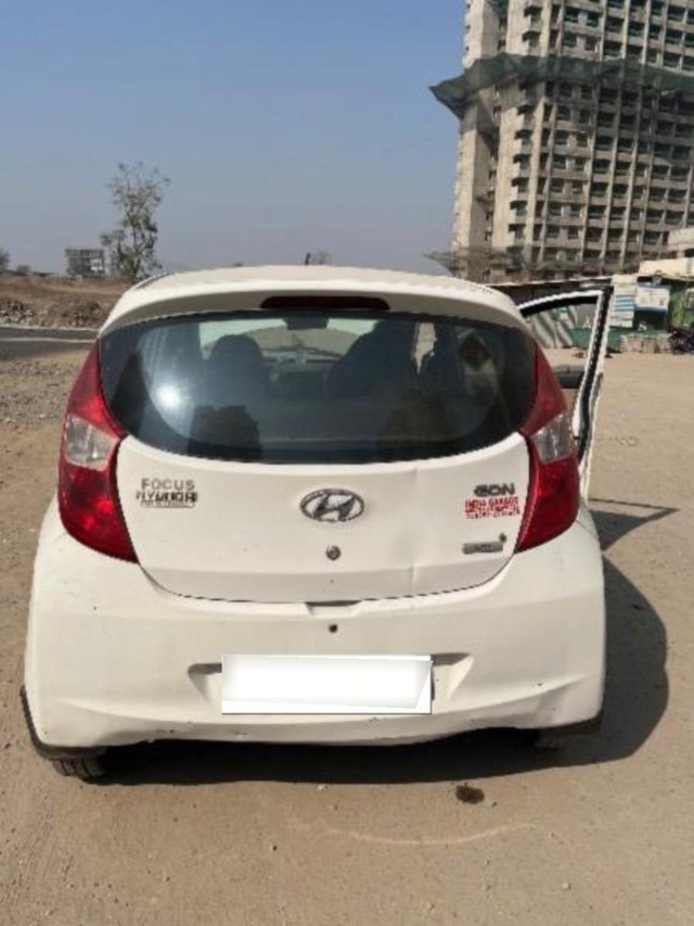 Second-hand 2015 Hyundai EON LPG Era Plus for sale in Pune-3