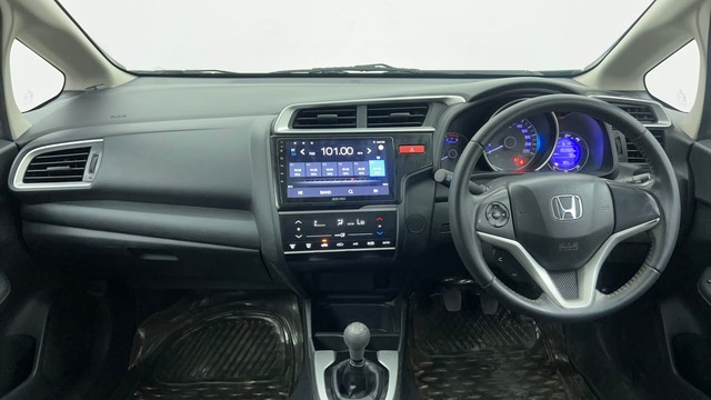 Second-hand 2016 Honda Jazz VX for sale in Pune-11