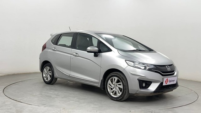 Second-hand 2016 Honda Jazz VX for sale in Pune-1