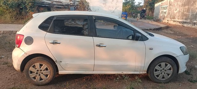 Second-hand 2012 Volkswagen Polo Petrol Comfortline 1.2L for sale in Karimnagar-3
