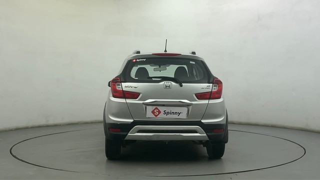 Second-hand 2017 Honda WR-V i-VTEC VX for sale in Ahmedabad-4