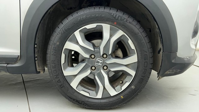 Second-hand 2017 Honda WR-V i-VTEC VX for sale in Ahmedabad-17