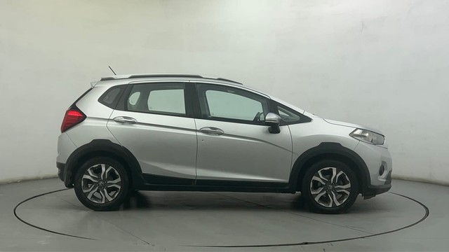 Second-hand 2017 Honda WR-V i-VTEC VX for sale in Ahmedabad-2