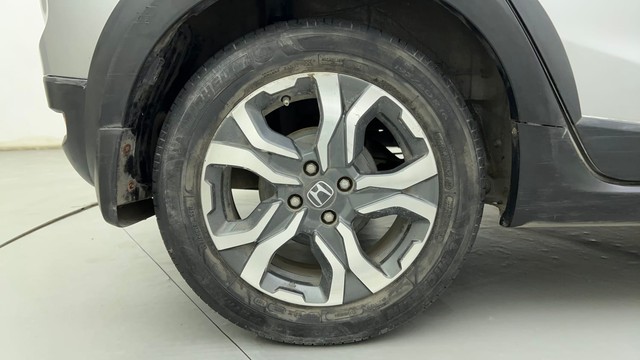 Second-hand 2017 Honda WR-V i-VTEC VX for sale in Ahmedabad-18