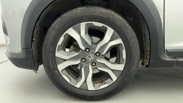 Second-hand 2017 Honda WR-V i-VTEC VX for sale in Ahmedabad-20