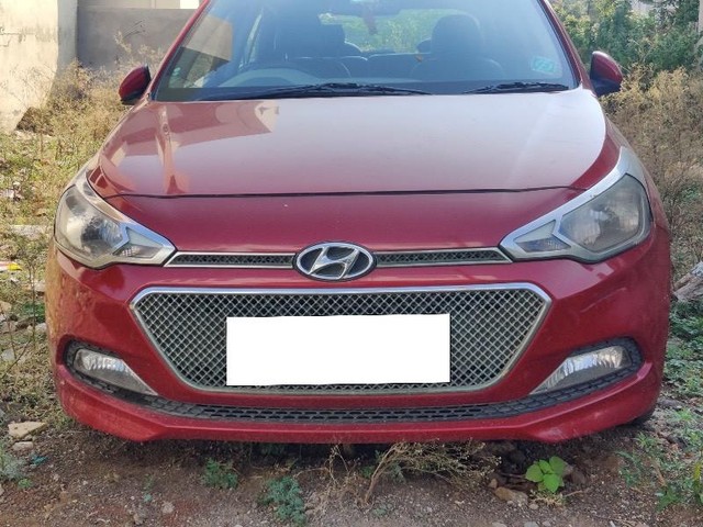 Second-hand 2015 Hyundai i20 1.4 CRDi Anniversary Edition for sale in Nandurbar-2
