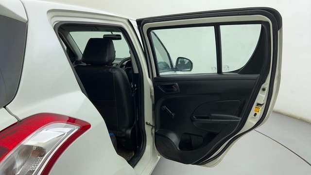 Second-hand 2013 Maruti Swift LXi for sale in Ahmedabad-23