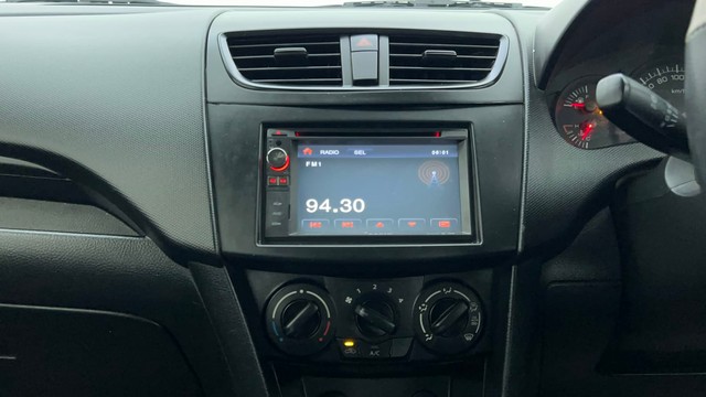 Second-hand 2013 Maruti Swift LXi for sale in Ahmedabad-38