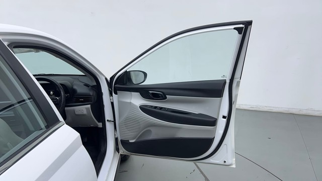 Second-hand 2024 Hyundai i20 Sportz 1.2 for sale in Sonipat-16