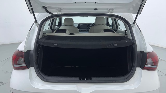 Second-hand 2024 Hyundai i20 Sportz 1.2 for sale in Sonipat-9