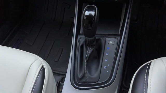 Second-hand 2024 Hyundai i20 Sportz 1.2 for sale in Sonipat-12