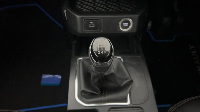 Second-hand 2021 Renault Kiger RXT Turbo for sale in Lucknow-12